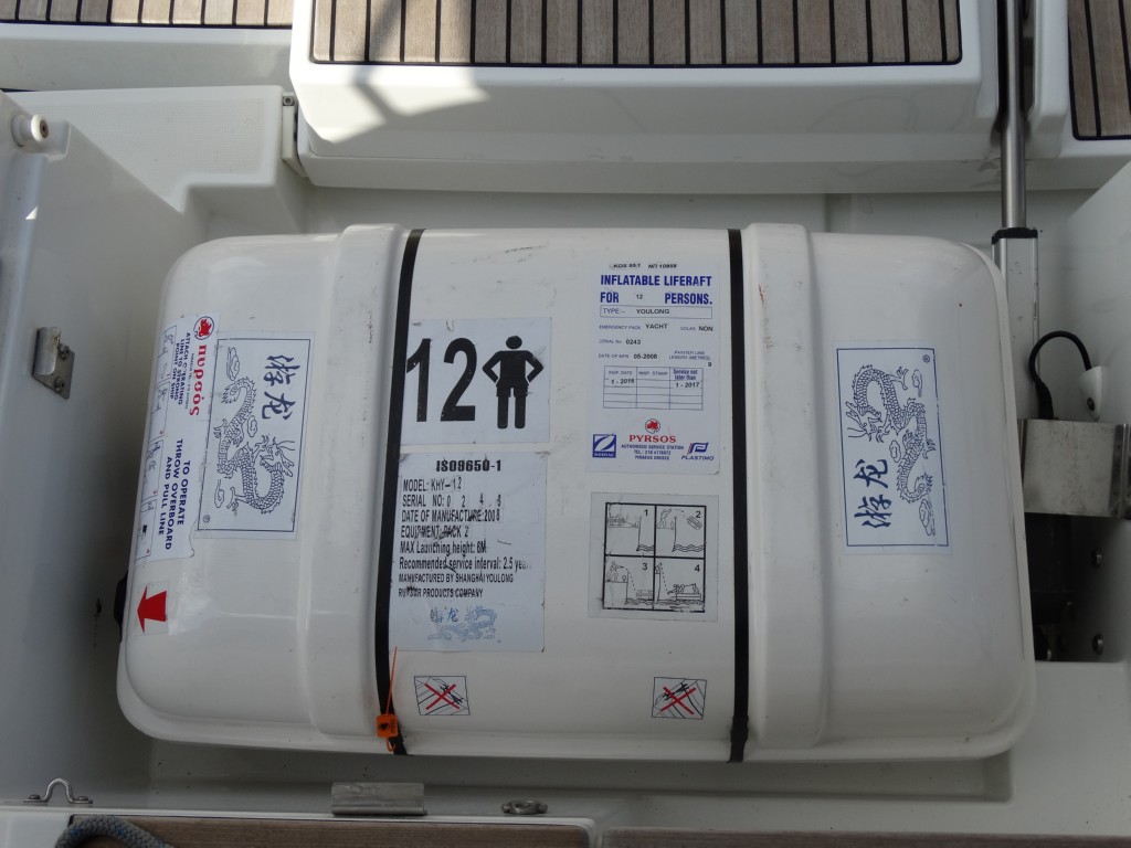 09 liferaft