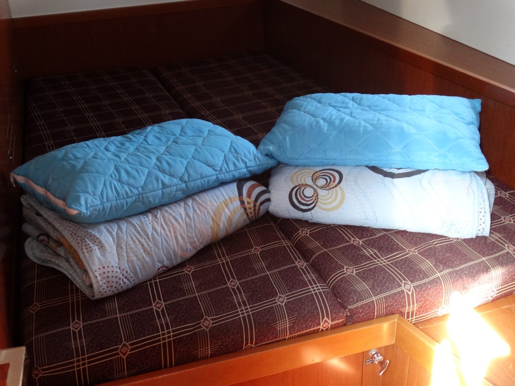 27 linen towels