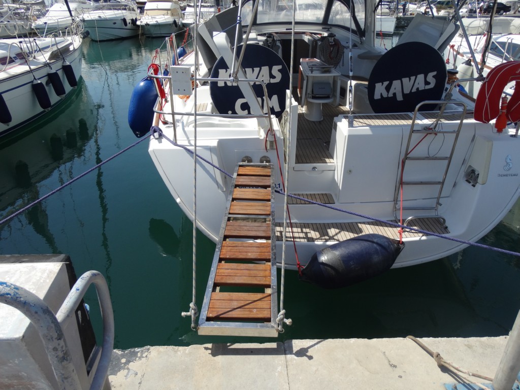 05 gangway