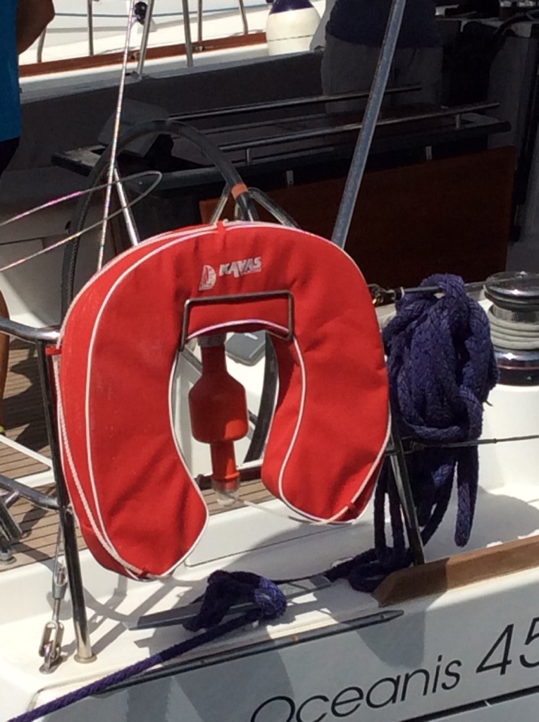 05 horseshoe lifebuoys