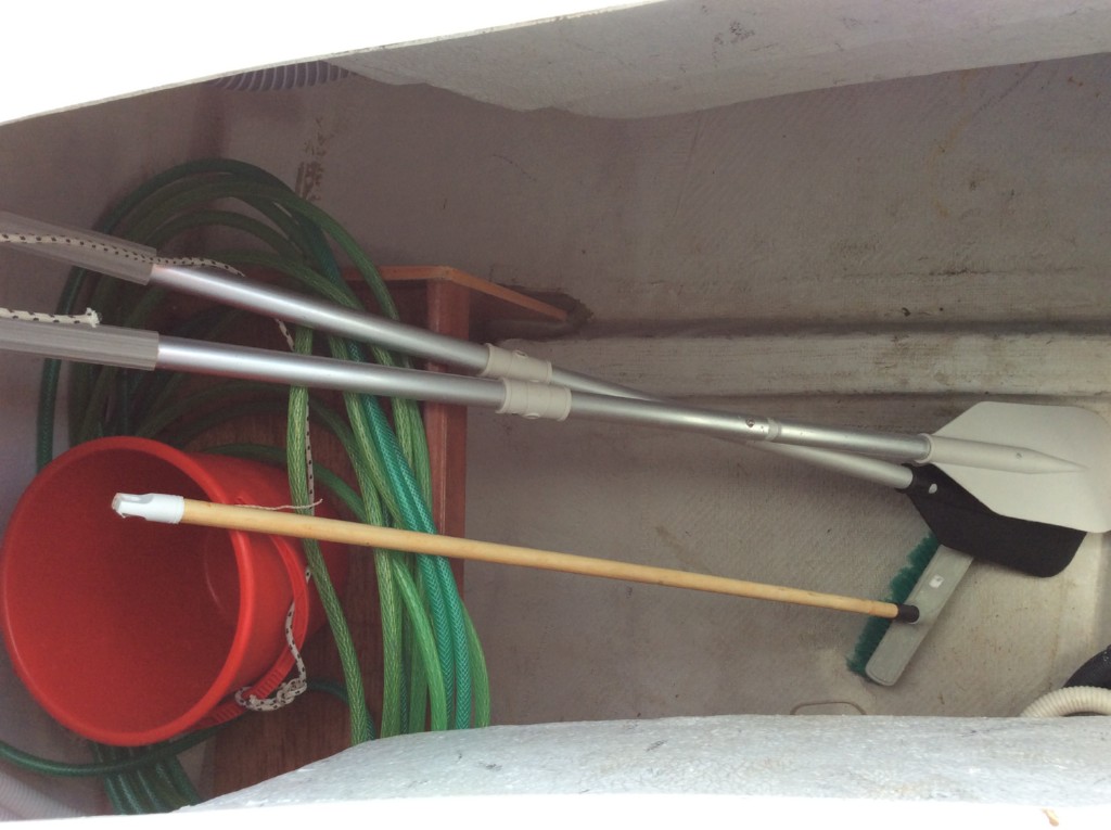 08 deck brush, oars for the dingy,bucket, water hose