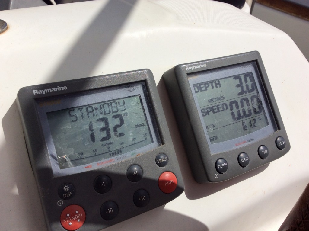16 autopilot, depth meter