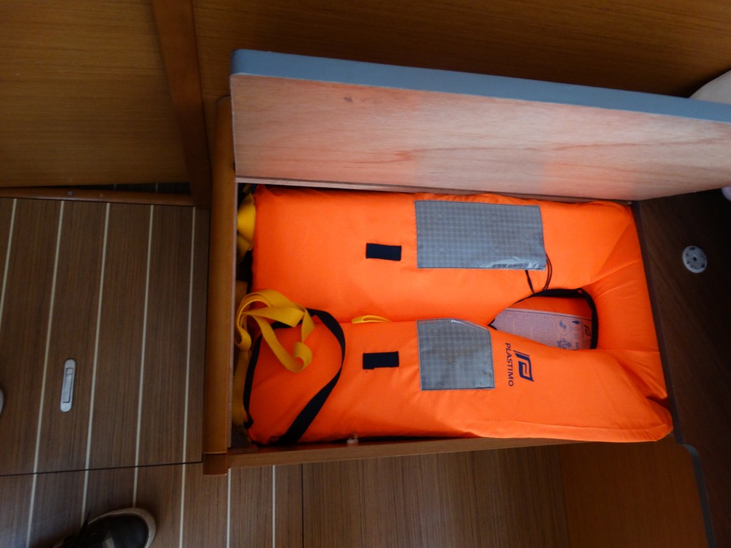 14 lifejackets