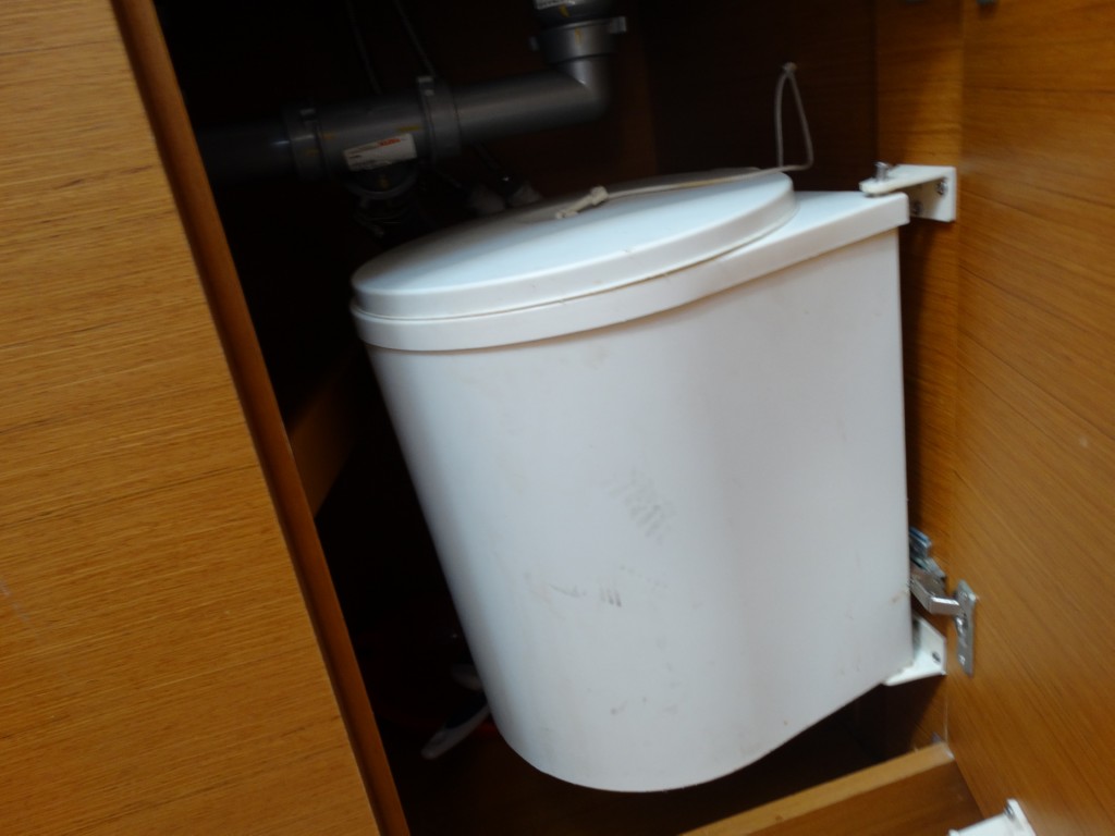 24 dustbin