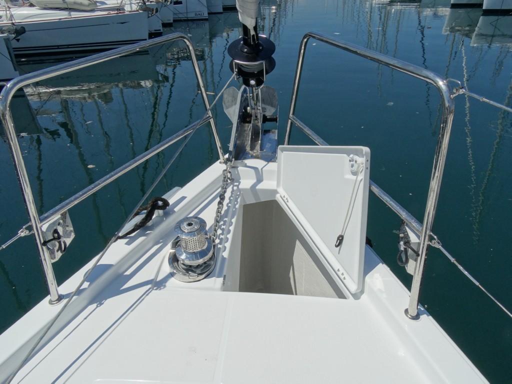 01 anchor winch