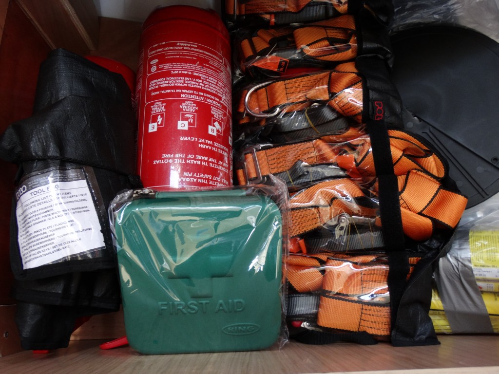 20 17 fire extinguishers, safety lines,bosun chair, black ball,first aid kit