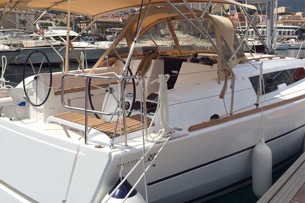 Dufour 382 Grand Large Dufour 382 Grand Large